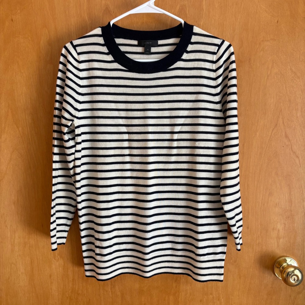 J.Crew Merino Wool Sweater Womens Medium Navy Ivory Striped Crewneck F6120